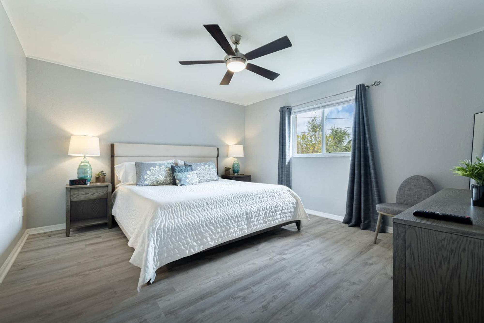 Endless Summer Retreat Jacuzzi 3Kingbed Airhockey Cape Coral Bagian luar foto